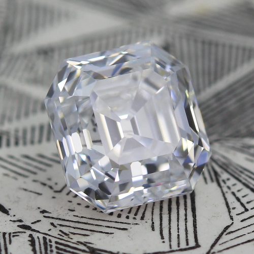 Old Emerald Cut Diamond - A Diamonds with much attention to details