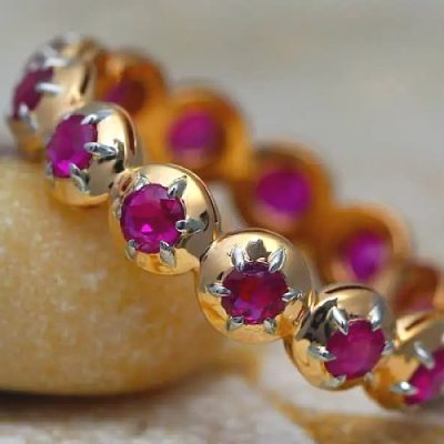 Red Gold and Platinum Contemporary Style Gem-Band set with Vintage Rubies