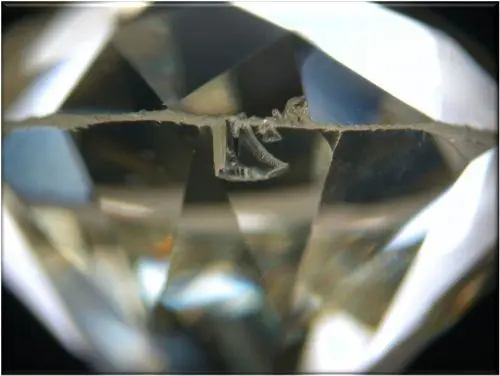 Diamond Girdle - A cutter's compass in the cutting process