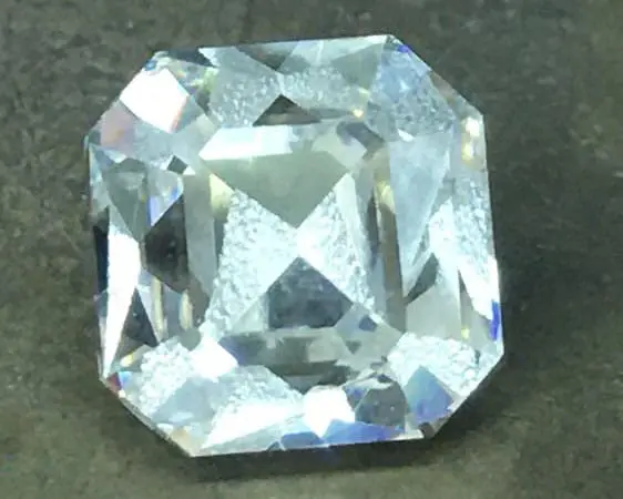 lab grow Preliminary position, proportions and shape of the Octavia lab grown diamond
