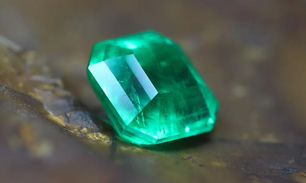 Old Style Asscher Cut 5.17 carat Emerald