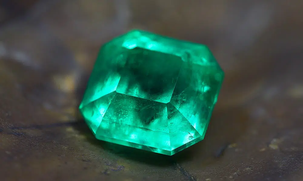 Old Style Asscher Cut 5.17 carat Emerald