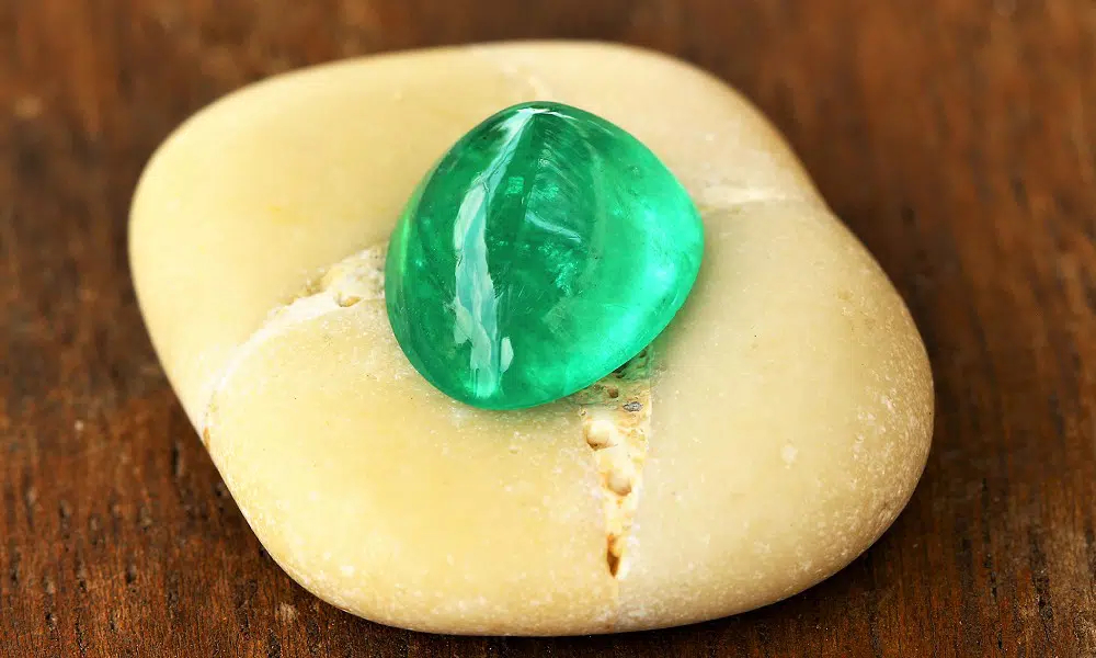 Cabochon Cut 4.95 carat Emerald