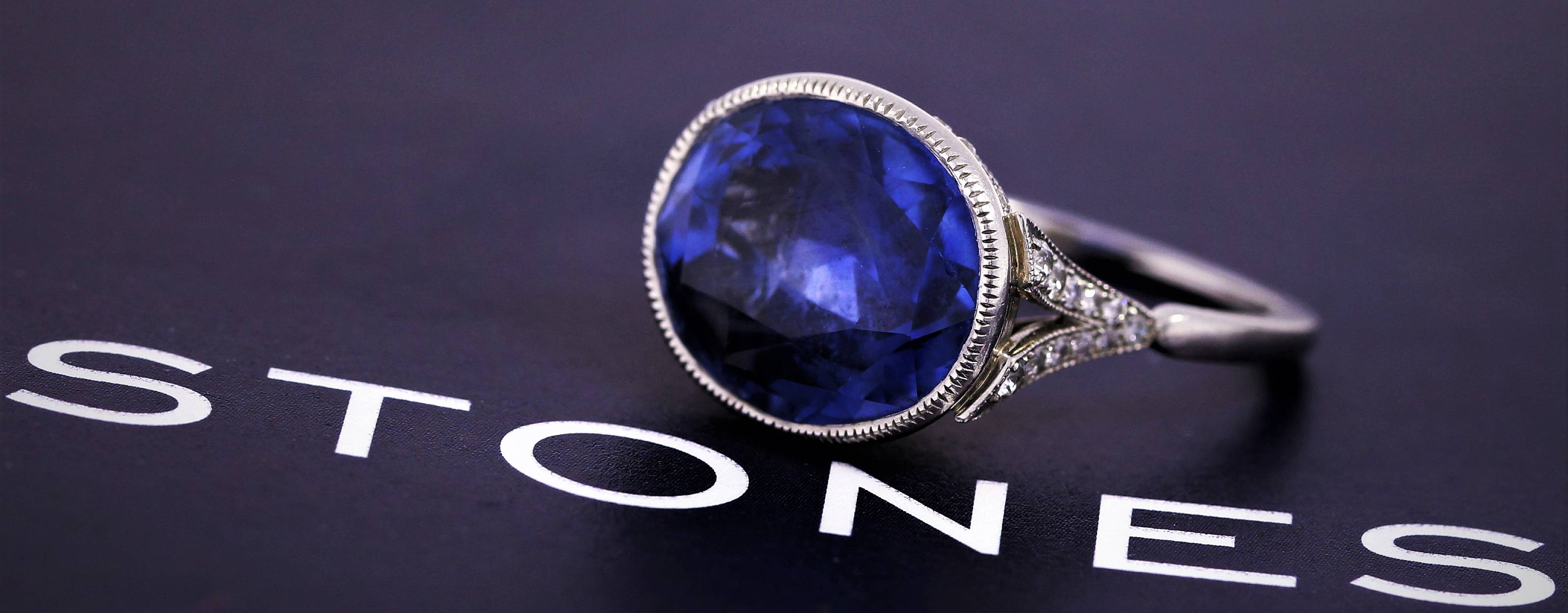 9.87 carat Antique Ceylon Sapphire Ring large