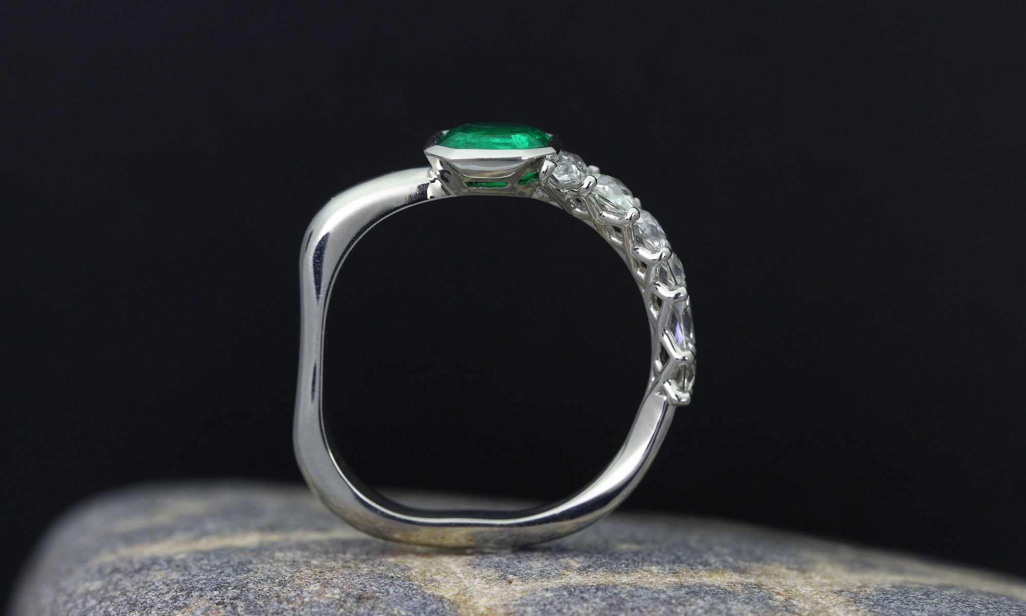 Emerald Ring 1.43 Ct. Platinum 950 | The Natural Emerald Company