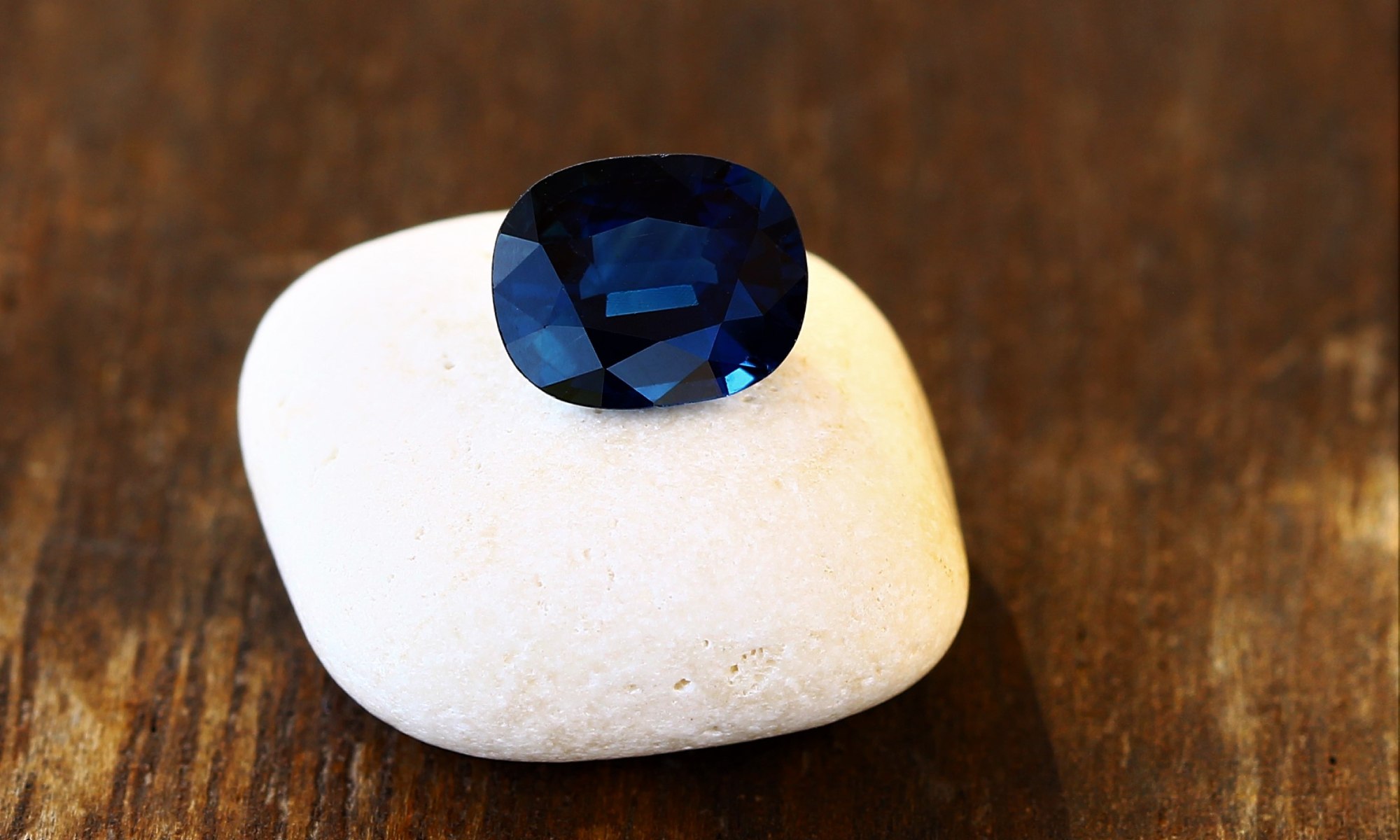 1.80 carat Vintage Australian Sapphire